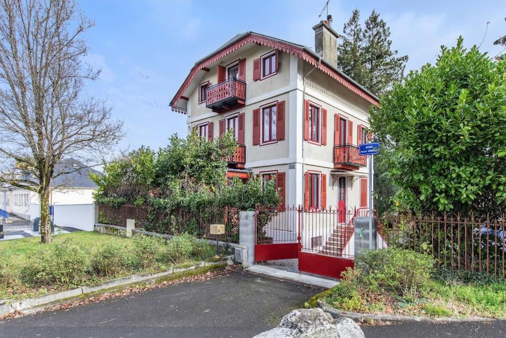 Refuge De L'Ours : T2 Equipe Avec Parking Et Wifi Apartman Bagnères-de-Bigorre Kültér fotó